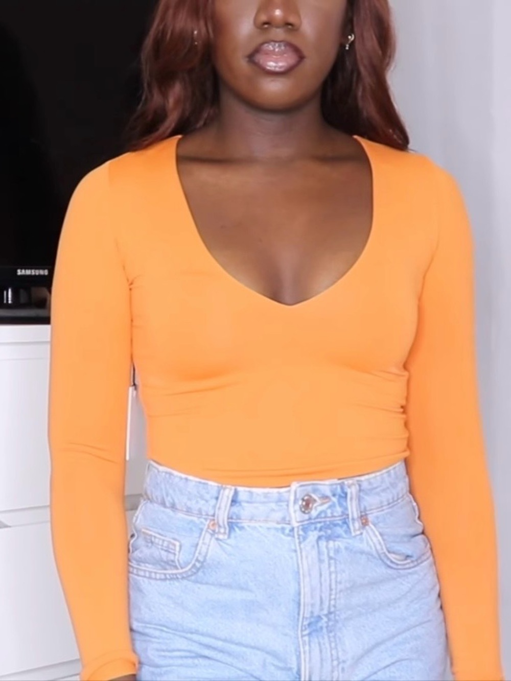 Babaton Contour V-Neck Longsleeve